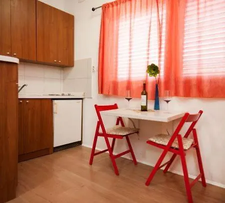 Appartement Centar 1 Private With Ensuite And Kitchenette Split