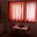 Centar 1 Private With Ensuite And Kitchenette Apartment
