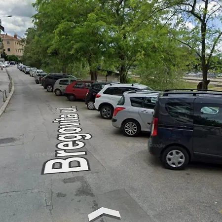 Centar 1 Private With Ensuite And Kitchenette Apartamento Split